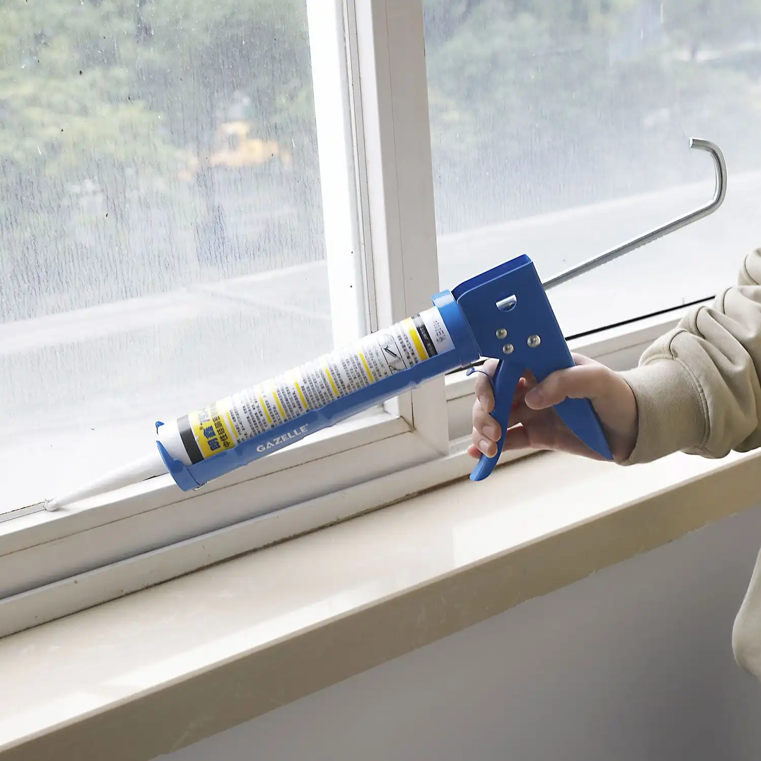 G80140 9 In. Caulking Gun with Ratchet (230mm) - Image 3