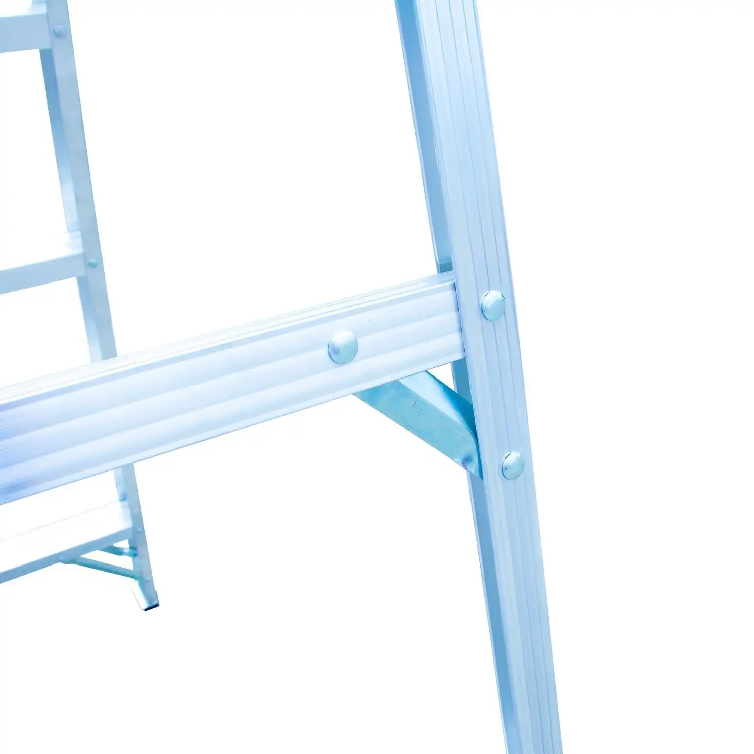 G5003 3ft Aluminium Step Ladder (0.9m) - Image 3