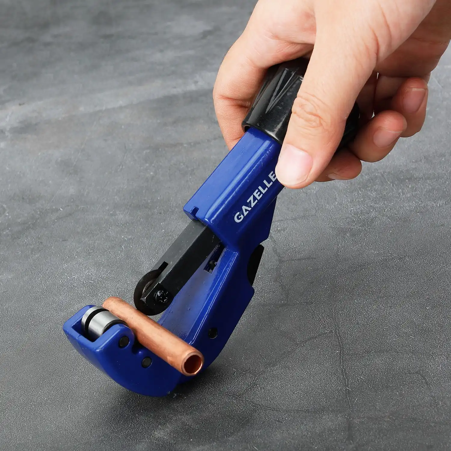 G80225 1/8-1 1/4 In. Tubing Cutter (3-32mm) - Image 3