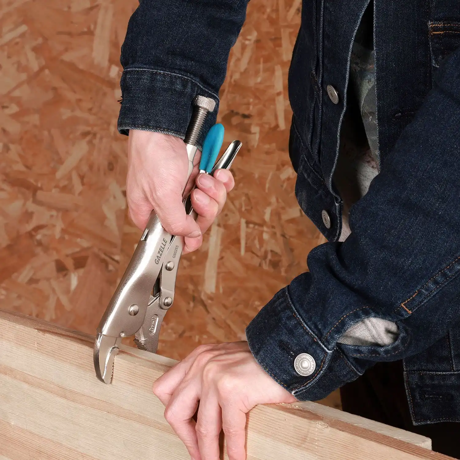 G80285 10 In. Curved Jaw Locking Plier (250mm) - Image 3