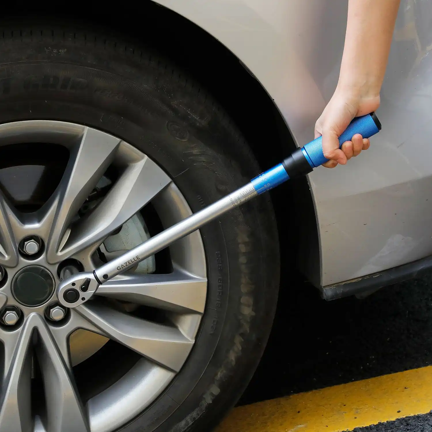 G80422 1/2 IN. Torque Wrench 40-220NM - Image 3