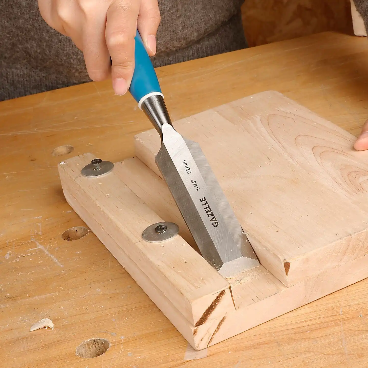 G80429 1 - 1/4 IN. Bevel Edge Wood Chisel (32mm) - Image 3